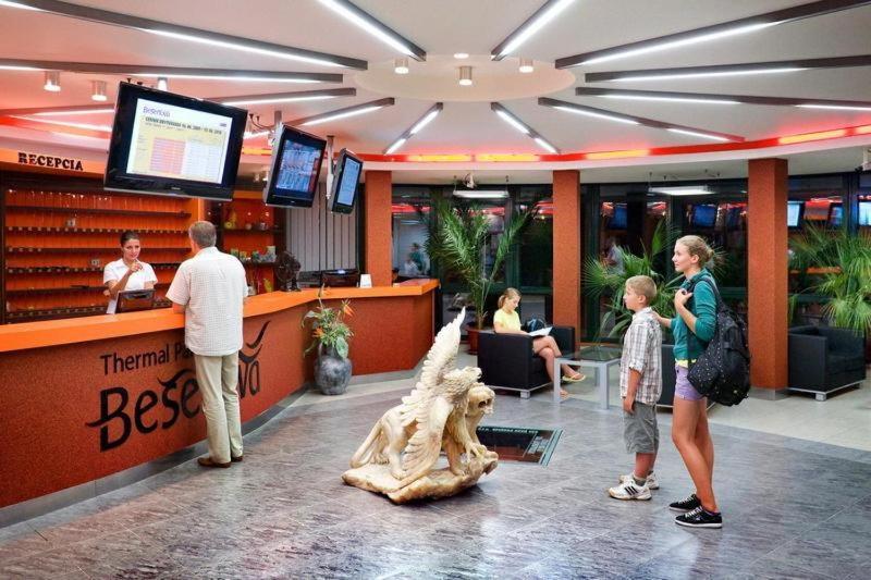 Apartman Liptov - Hotel Bešeňová Eksteriør billede